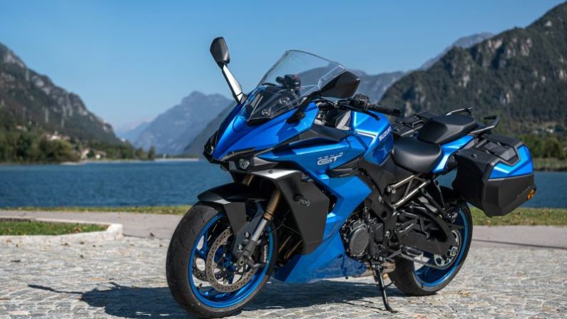 Suzuki, al via il tour GSX-S1000GT