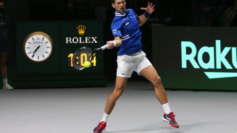 Ricorso Djokovic contro espulsione Australia, decisione sospesa
