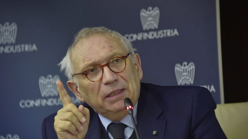 Scuola, Bianchi: “Si torna sui banchi, le regole sono chiare. Il personale? Prossibile che manchi”