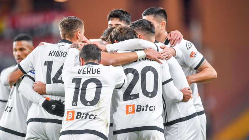 Allo Spezia il derby col Genoa, decide Bastoni