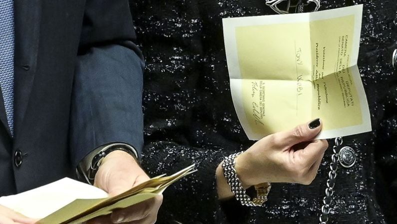 Quirinale, oggi terza votazione alle 11