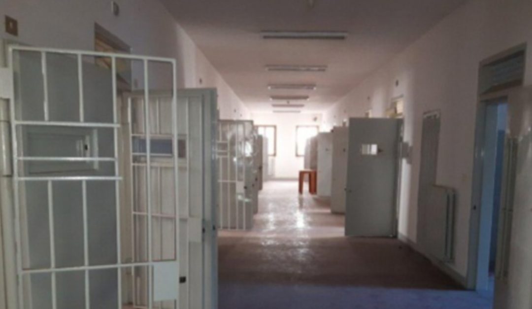 Presunte torture in carcere, arrestati sei agenti a Reggio Calabria