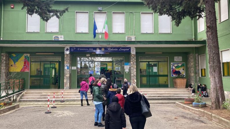 Vaccini nelle scuole, nel Cosentino forte adesione nonostante l'apprensione dei genitori - VIDEO