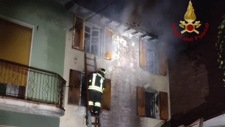 Esplosione in una casa in Emilia, morti due fratellini di 7 e 8 anni