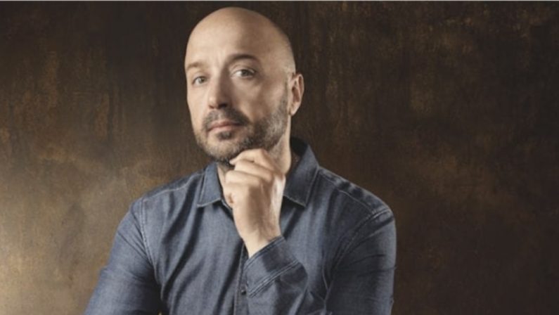 McDonald'S acquista 42 tonnellate di cipolla di Tropea per i panini di Bastianich