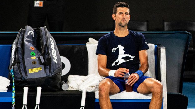 Respinto il ricorso, Novak Djokovic espulso dall'Australia