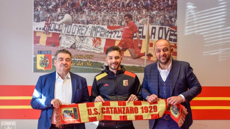 Il centrocampista Dimitrios Sounas &egrave; un nuovo calciatore del Catanzaro