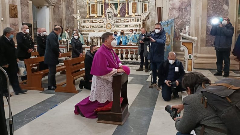 Catanzaro, monsignor Claudio Maniago si insedia alla guida dell’Arcidiocesi - VIDEO