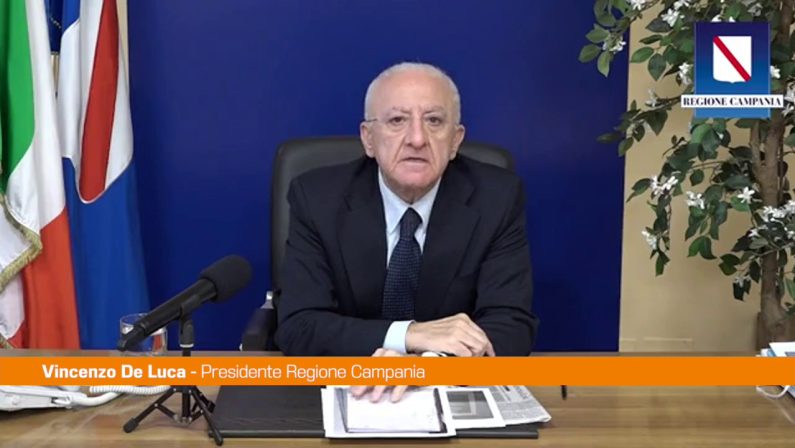 De Luca “In Campania non apriremo elementari e medie il 10 gennaio”