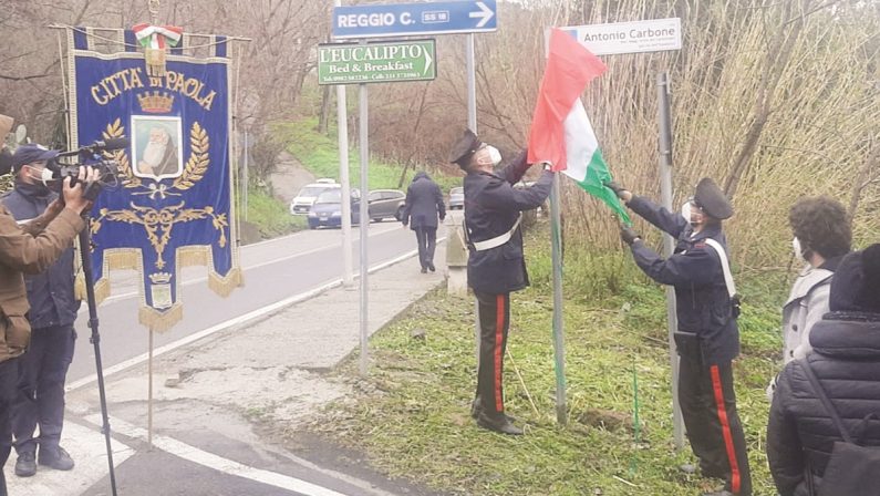 Paola, intitolata una strada al carabiniere morto per difendere il mare