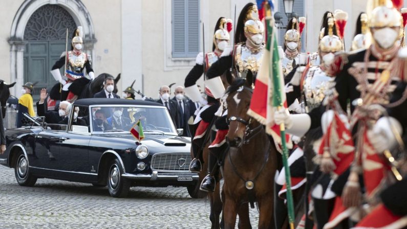 Mattarella torna al Quirinale con la Lancia Flaminia Presidenziale