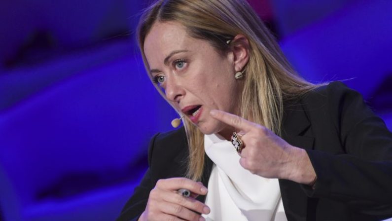 Centrodestra, Meloni “Fare chiarezza, basta accordi sulla sabbia”
