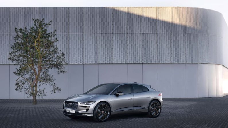 Jaguar I-Pace, ancora più coinvolgente con Amazon Alexa
