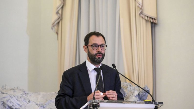 Patuanelli “Pnrr grande occasione, stiamo rispettando tempi