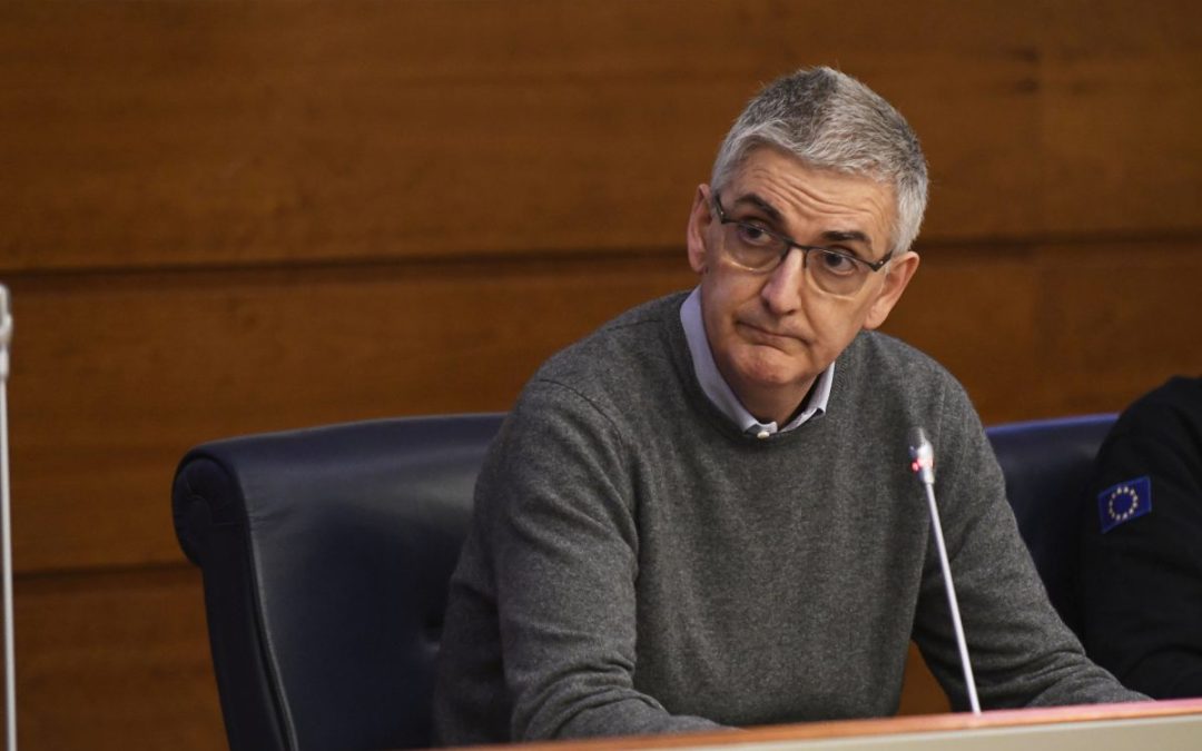 Covid, Brusaferro “La curva continua a decrescere”