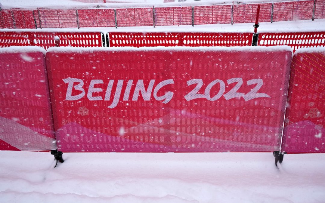 Giochi invernali, Pechino si risveglia sotto la neve