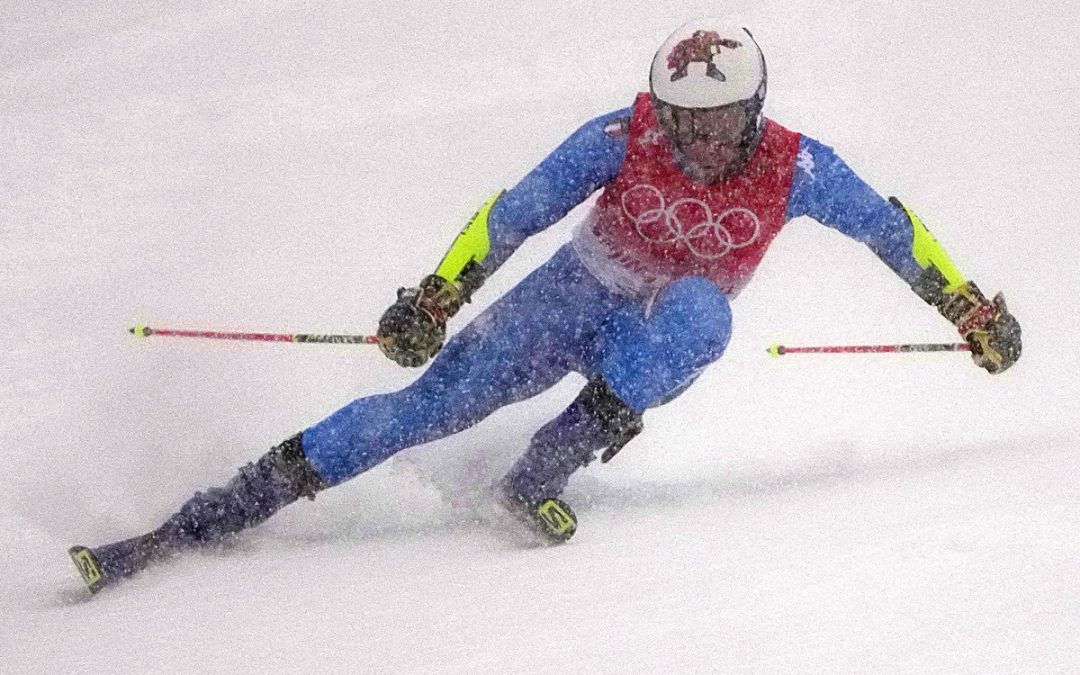 Oro olimpico nel gigante per Odermatt, male gli azzurri