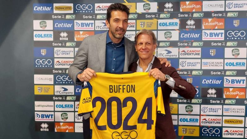 Buffon rinnova col Parma fino al 2024 “Sono ancora calciatore”