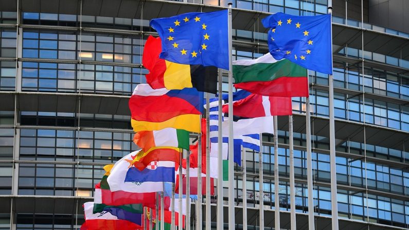 IL NOSTRO NEMICO NON È L’EUROPA