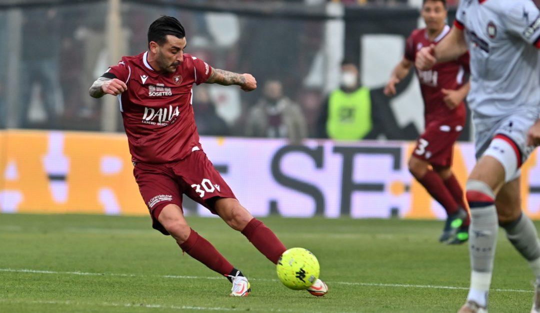 Montalto segna il gol partita