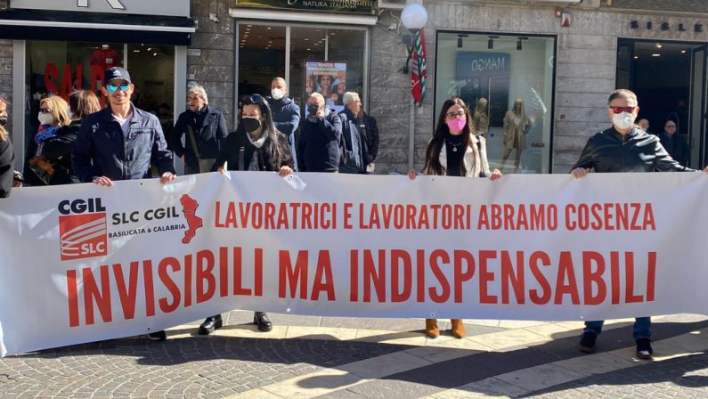 Vertenza Abramo, lavoratori in piazza a Cosenza, Crotone e Catanzaro