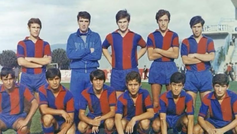 Gli ottant'anni di Dino Zoff: quella foto al San Vito con i giovani del Cosenza