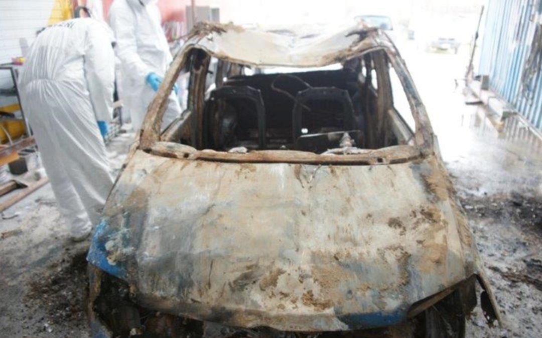 Gli accertamenti sull'auto rinvenuta a San Calogero