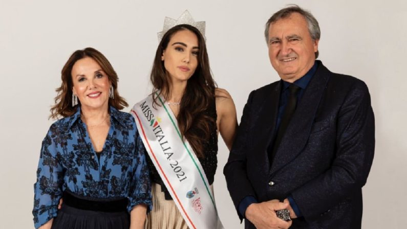 Miss Italia 2021: incoronata Zeudi di Palma, la ragazza di Scampia