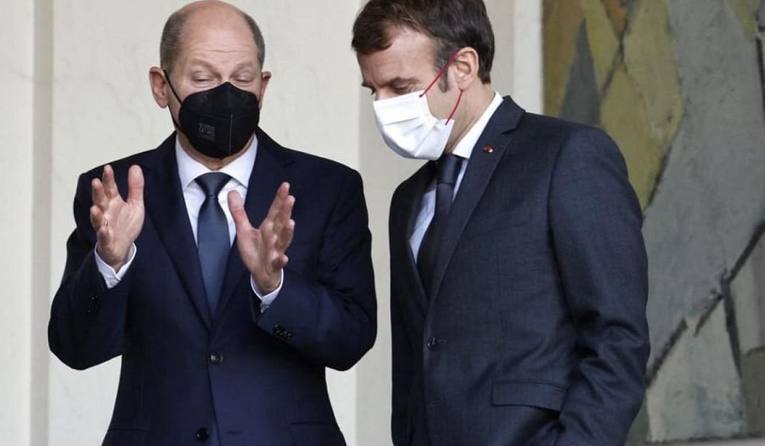 Il cancelliere tedesco Olaf Scholz e il presidente francese Emmanuel Macron