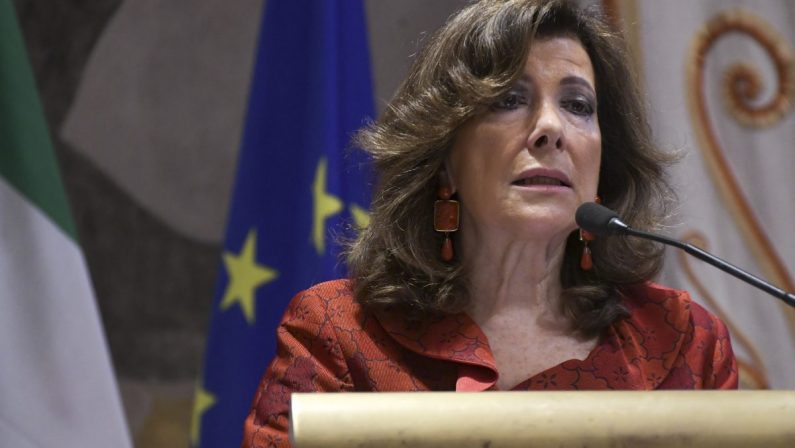 Casellati: “La resistenza delle donne si trasformi in pace”
