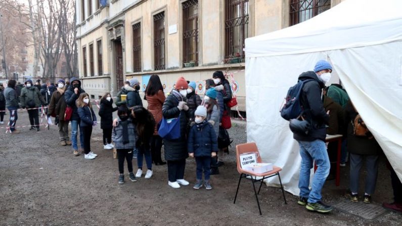 Covid, 85.288 nuovi casi e 180 decessi nelle ultime 24 ore