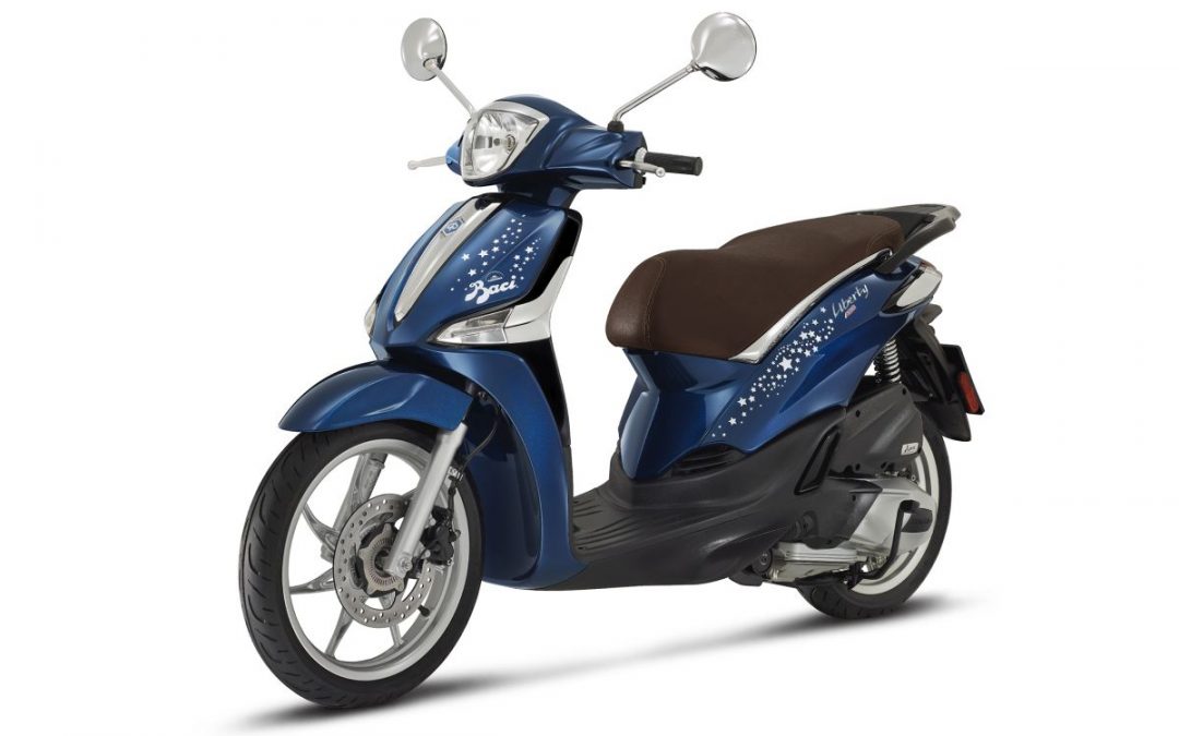 Piaggio Liberty si veste di Baci Perugina e ne celebra i 100 anni
