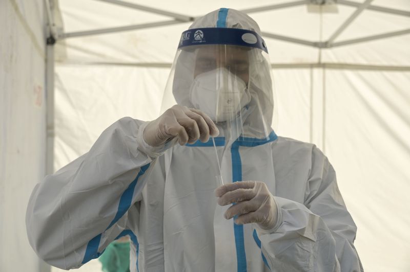 Covid, 75.616 nuovi casi e 146 decessi nelle ultime 24 ore