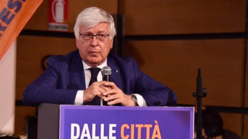 Mazzetta da 12mila euro, il senatore Romani indagato per corruzione