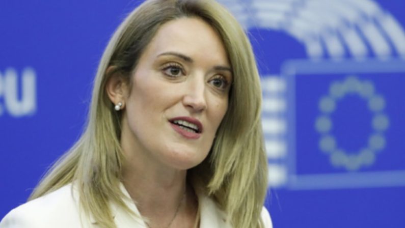 La lezione da leader di Roberta Metsola per un'Europa nel segno del coraggio