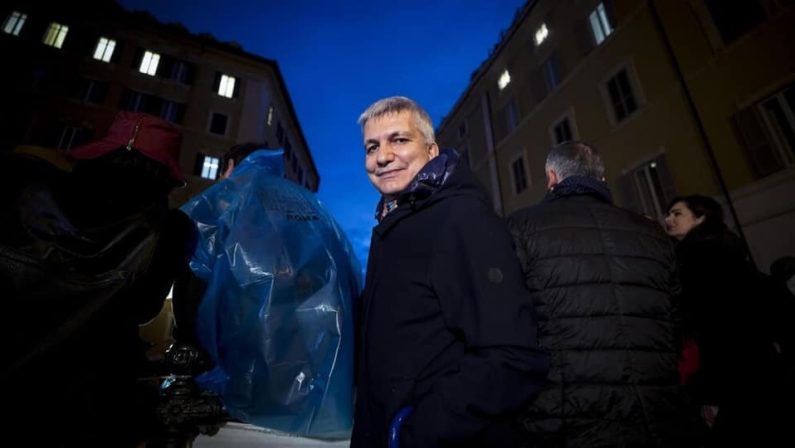 Nichi Vendola al Piccinni di Bari: «Felice di non essere diventato un cinico»