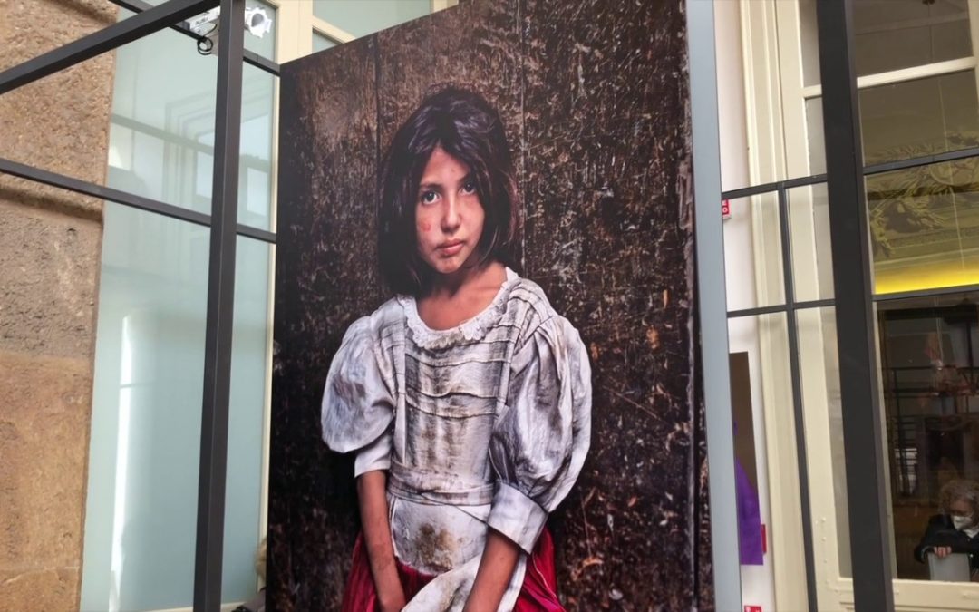 A Palermo la mostra-denuncia di McCurry per le donne afghane