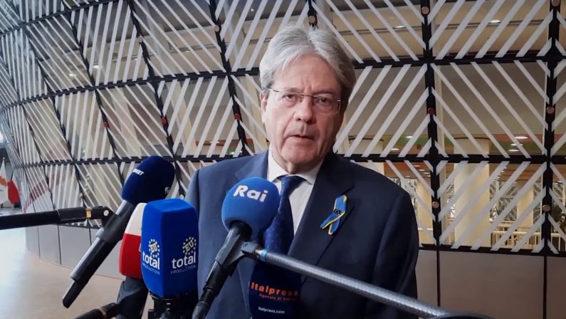 Ue, Gentiloni “Serve una forza di difesa comune”