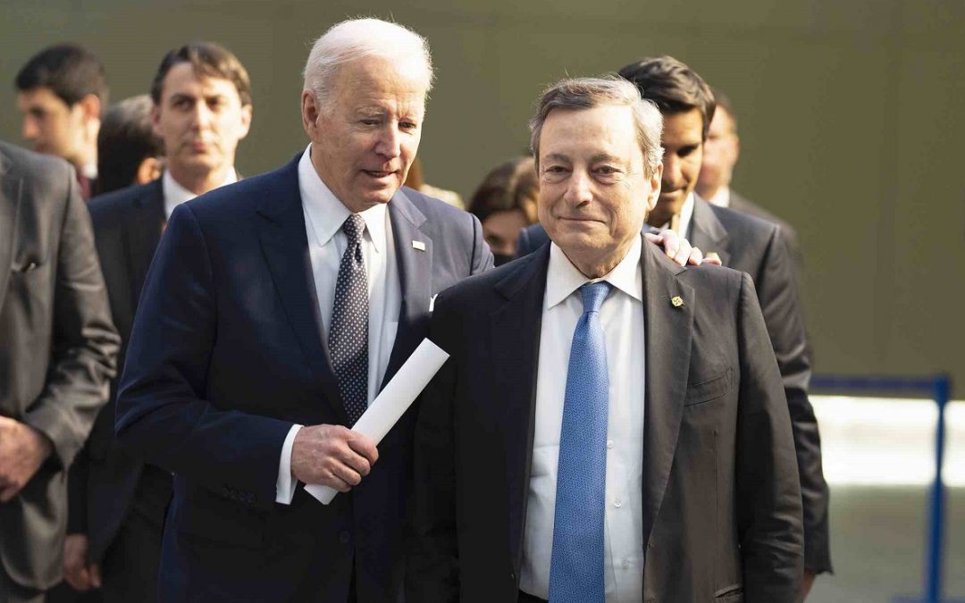 Il presidente Draghi con il presidente Biden