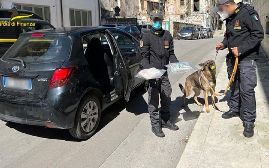 A Palermo con 2,4 chili di cocaina in auto: arrestato un calabrese