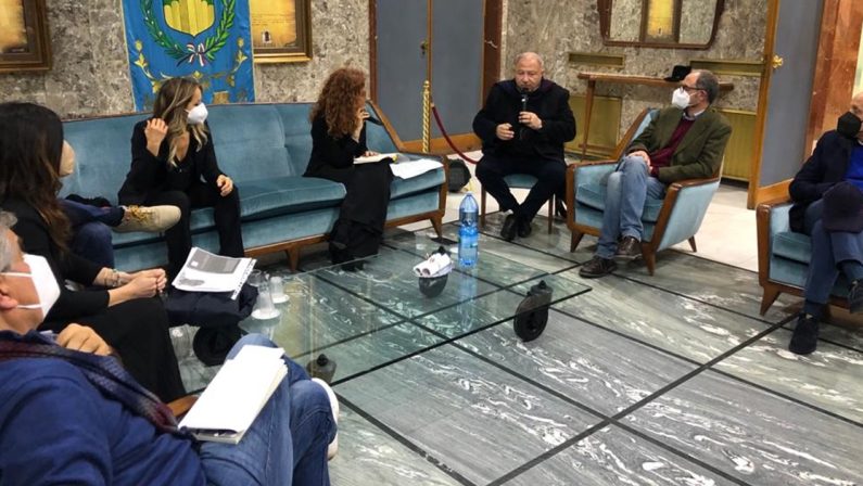 Giornalisti sotto scorta, presentato a Cosenza “La ribellione di Michele Albanese”
