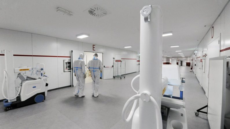 Covid, 30.630 nuovi casi e 125 decessi in 24 ore