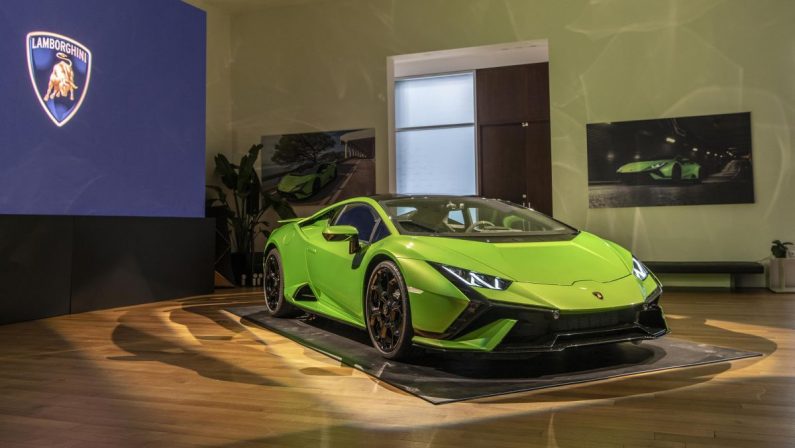 Lamborghini presenta la Huracàn Tecnica