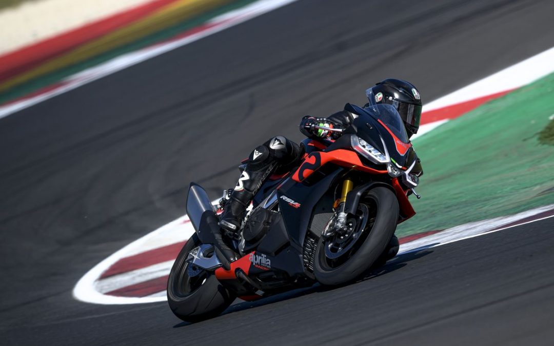Aprilia Pro Experience, a Misano un corso esclusivo con Max Biaggi