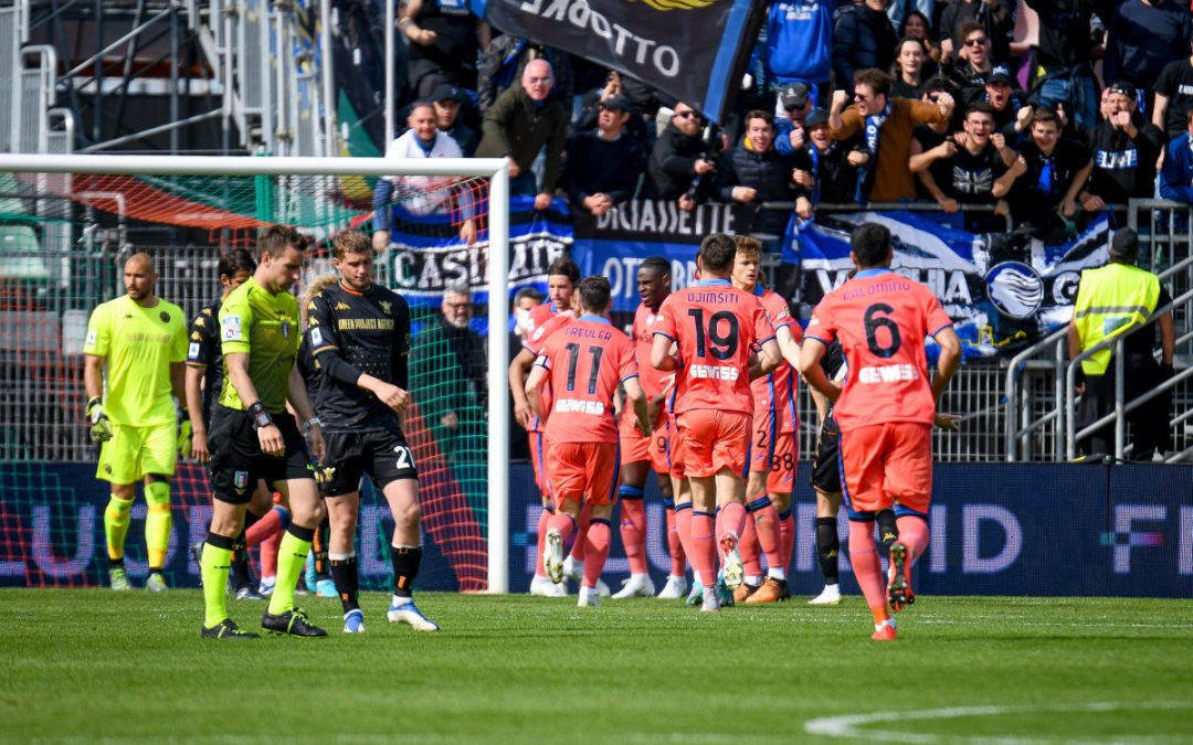 L’Atalanta riprende a correre, Venezia ancora ko