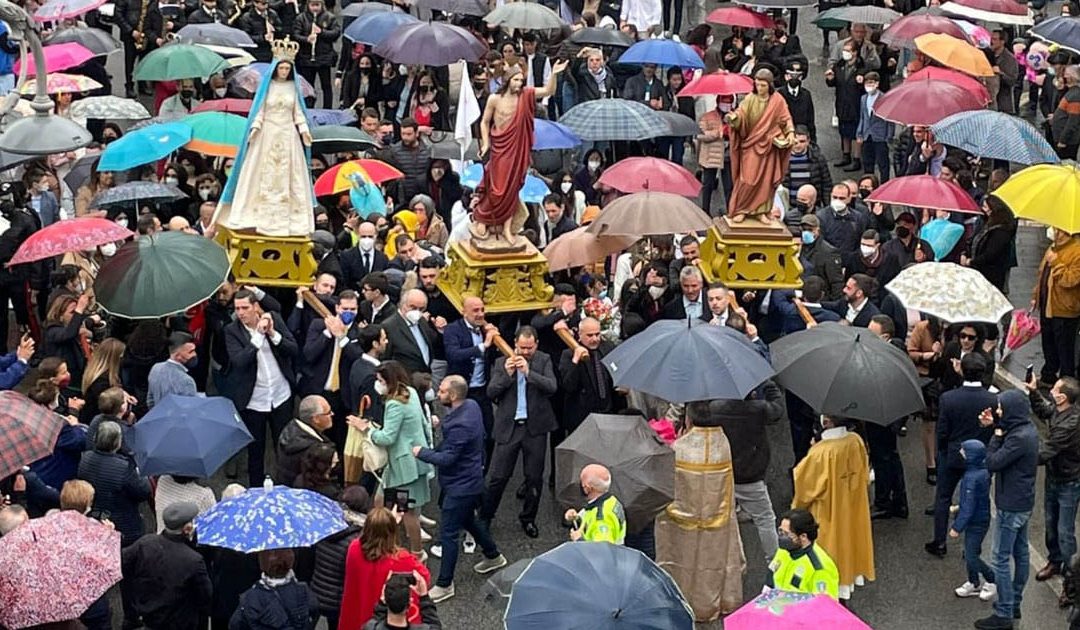 I portatori di statua all'Affruntata di Acquaro