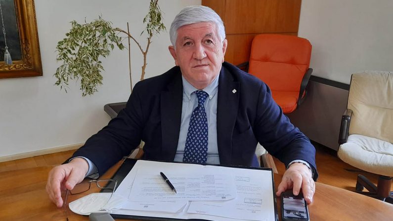 SmartPaper volano stracci in Regione