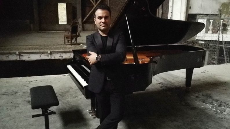 Il talento di Giordano seduce Spotify: per il pianista oltre 200mila follower mensili