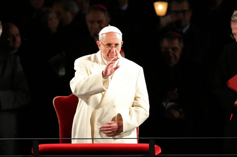 L’innominato di Papa Francesco: un silenzio che sa di speranza