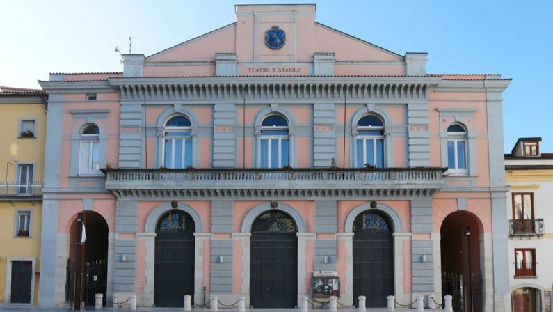 Potenza, al Teatro Stabile la consegna delle Stelle al merito